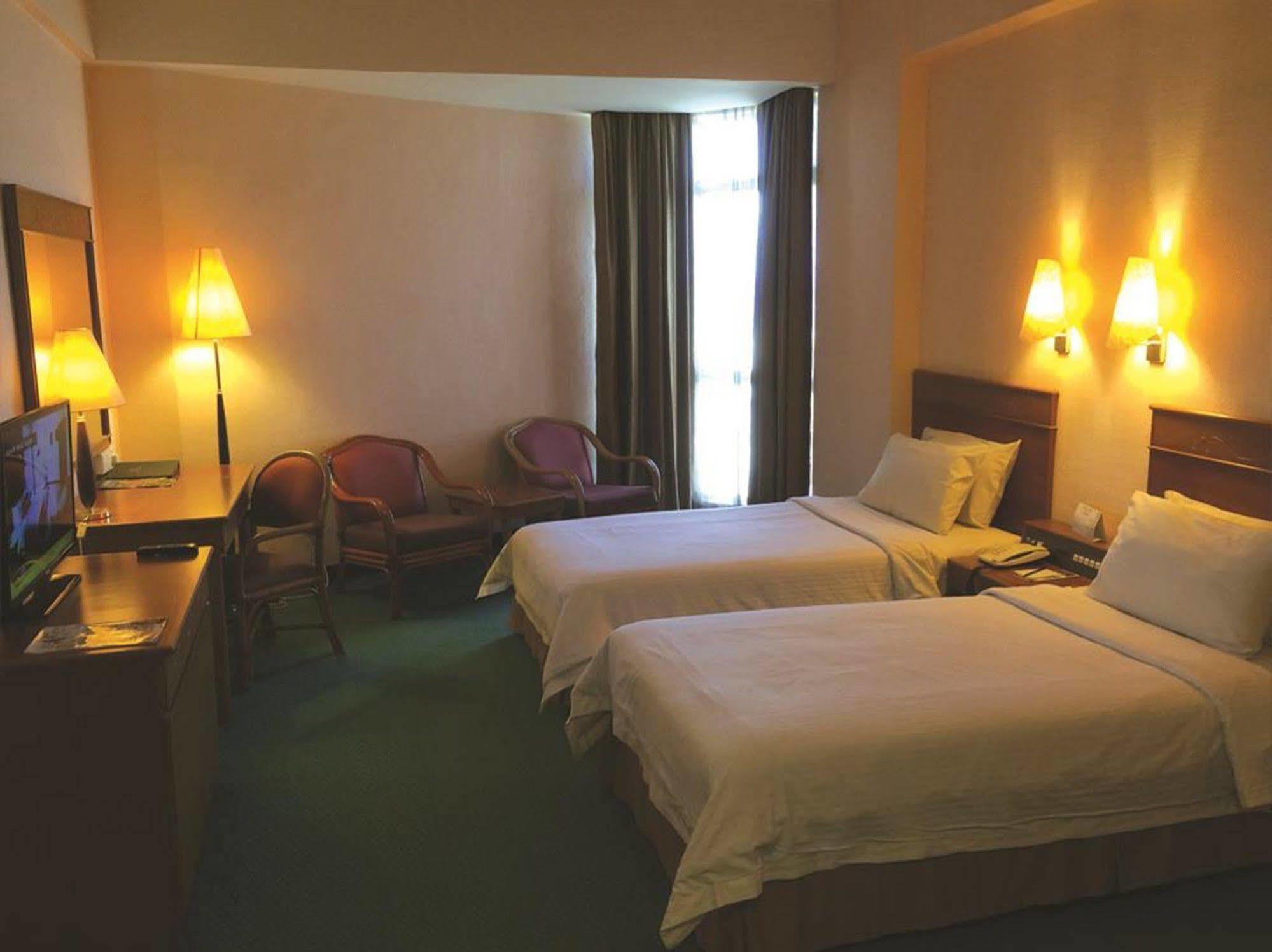 كُوالا تيرينغانو فندق غراند كونتيننتال كوالا تيرينغانو المظهر الخارجي الصورة